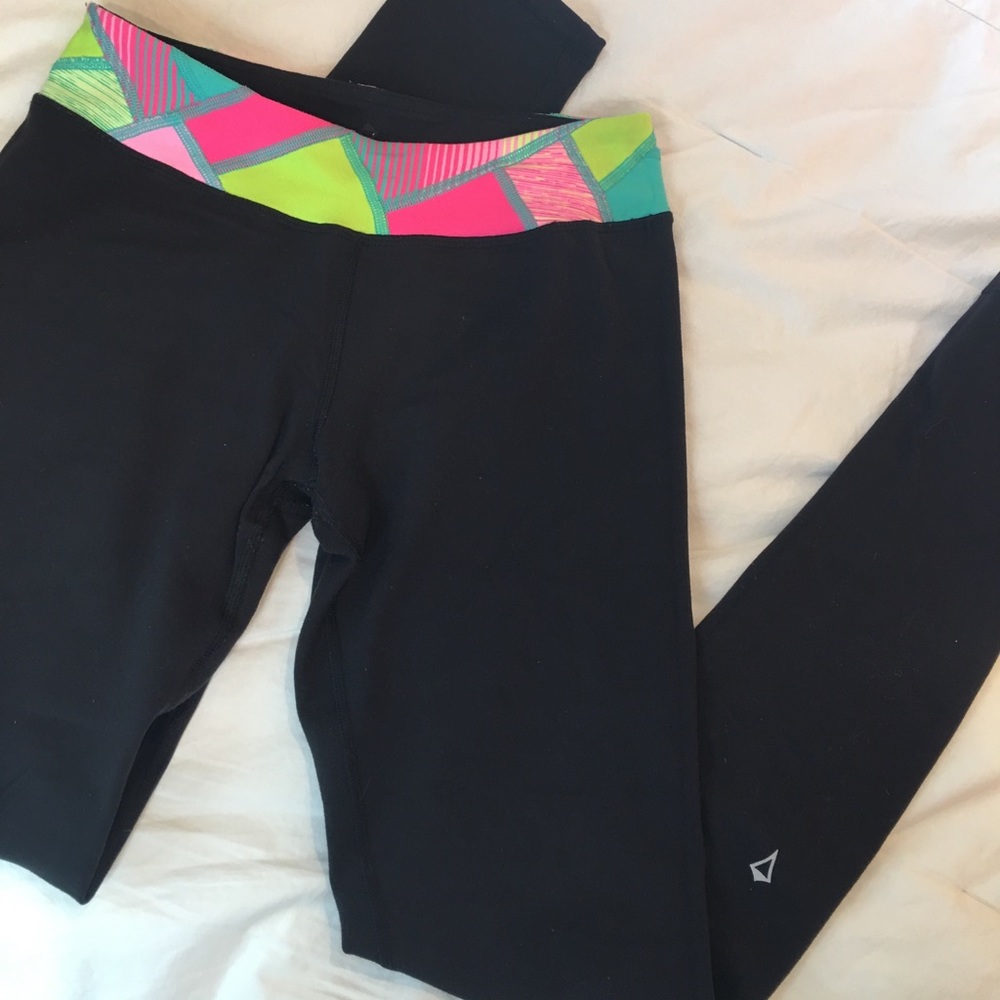 COPY - Reversible Ivivva Leggings